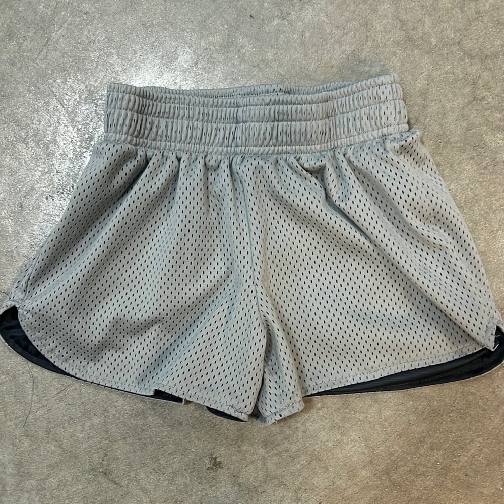LN BCG gray mesh shorts size M 8-10